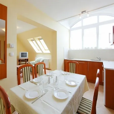 公寓 珊缇姆亚帕缇曼哈兹酒店