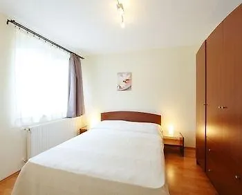 Centrum Apartmanhaz 아파트 *